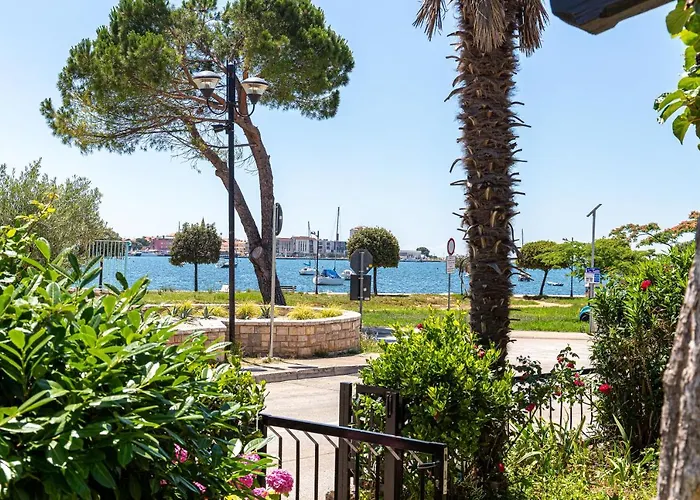 Villa Umag Seafront